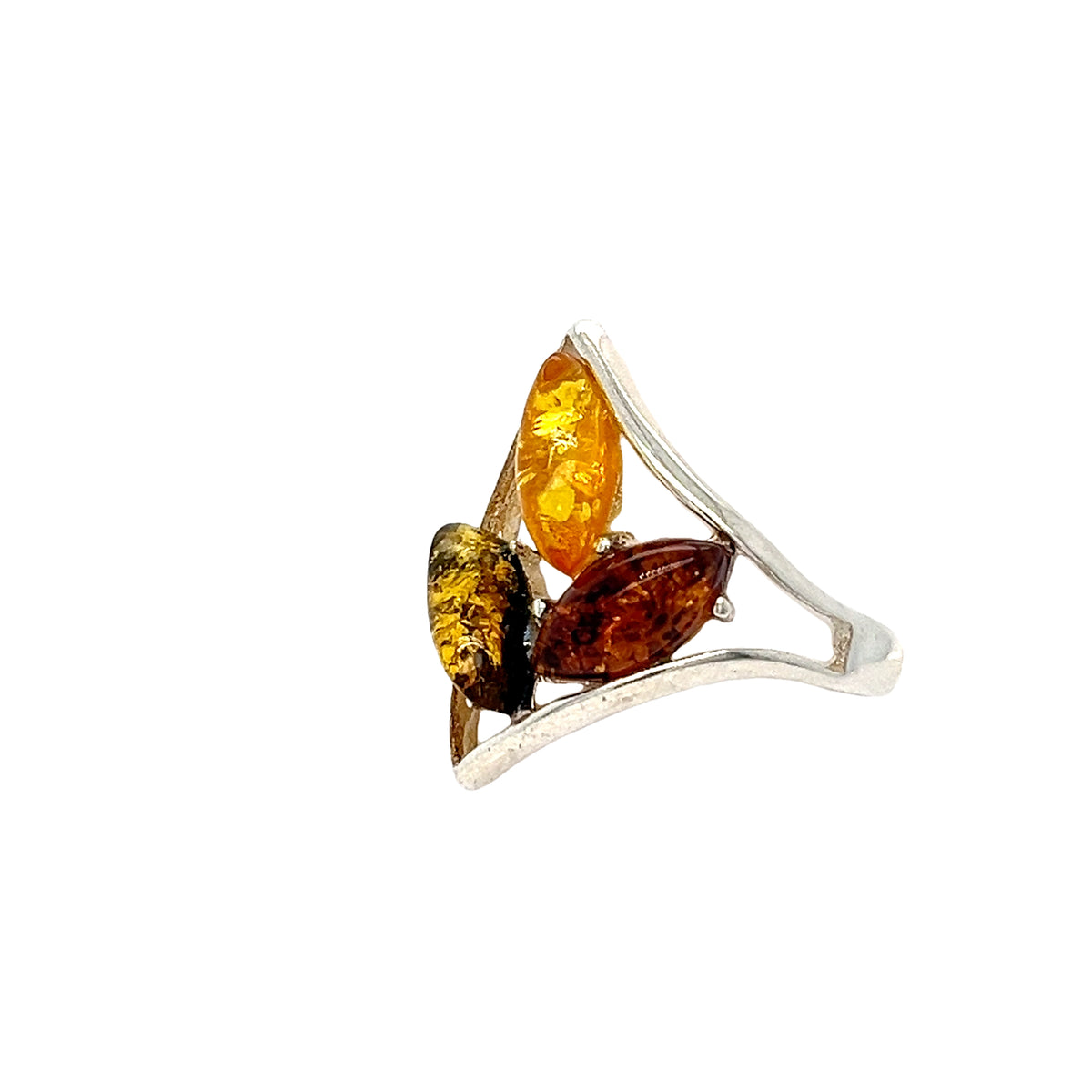 Designring met driekleurig barnsteen