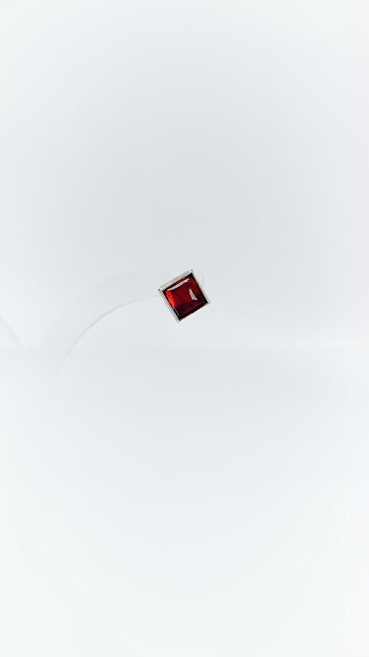 Elegant square stud earrings with amber