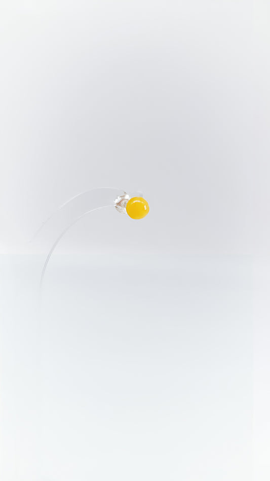 Sunshine for your ears: Yellow amber