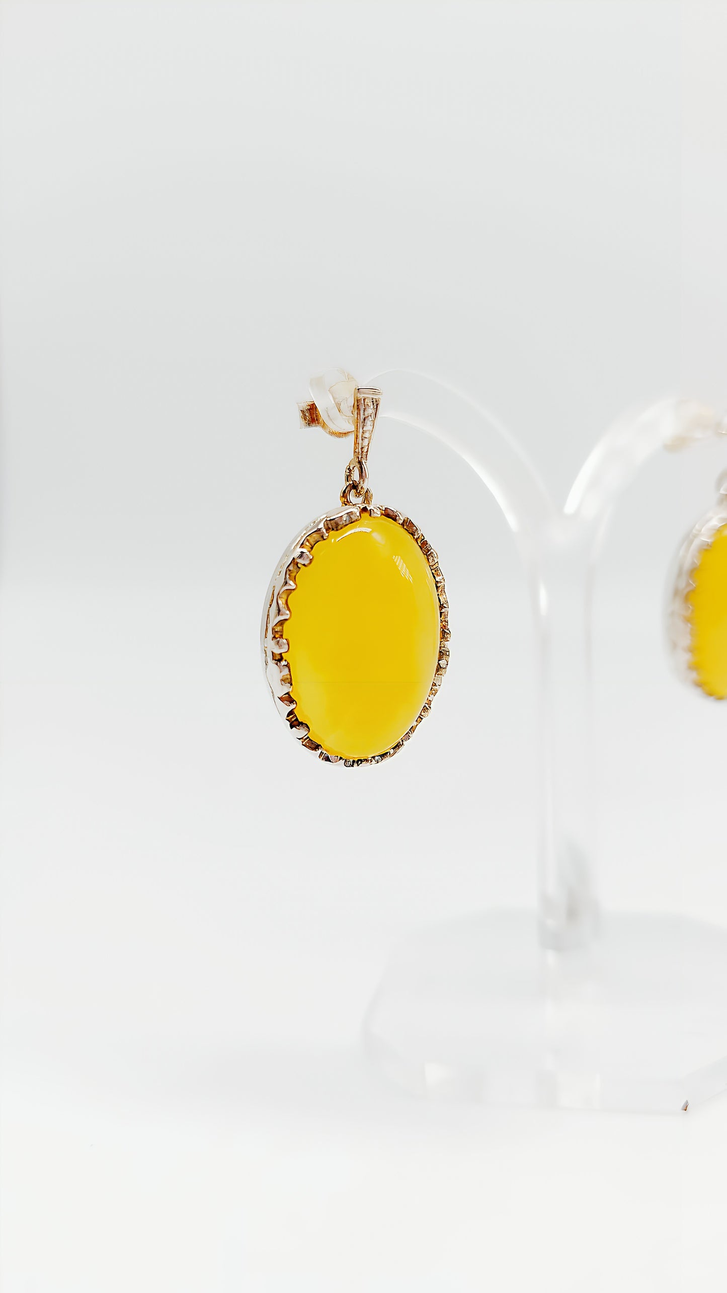Gelbe Bernsteinträume: Elegante Ohrstecker