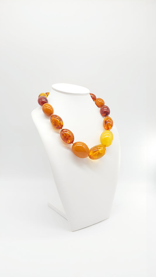 Amber splendor in bright colors: Unique necklace