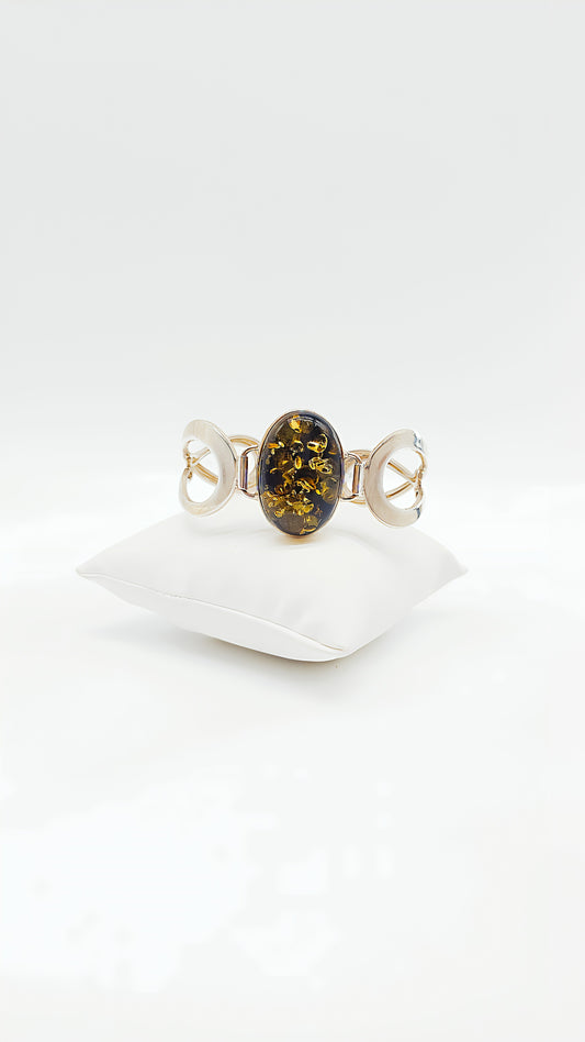 Majestic amber bangle in sterling silver