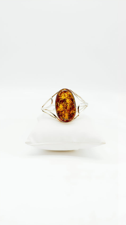 Amber gold and silver: The perfect combination