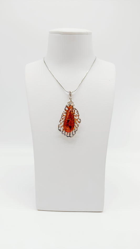 Artistic shine: silver & amber