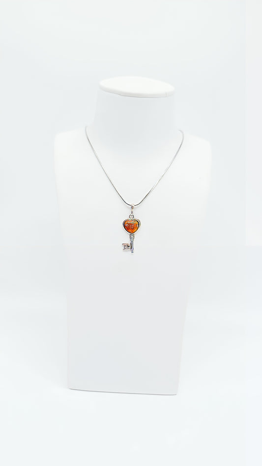 Schlüssel zur Liebe: Bernstein-Anhänger