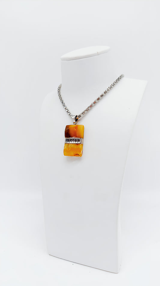 Geometry meets nature: amber rectangle
