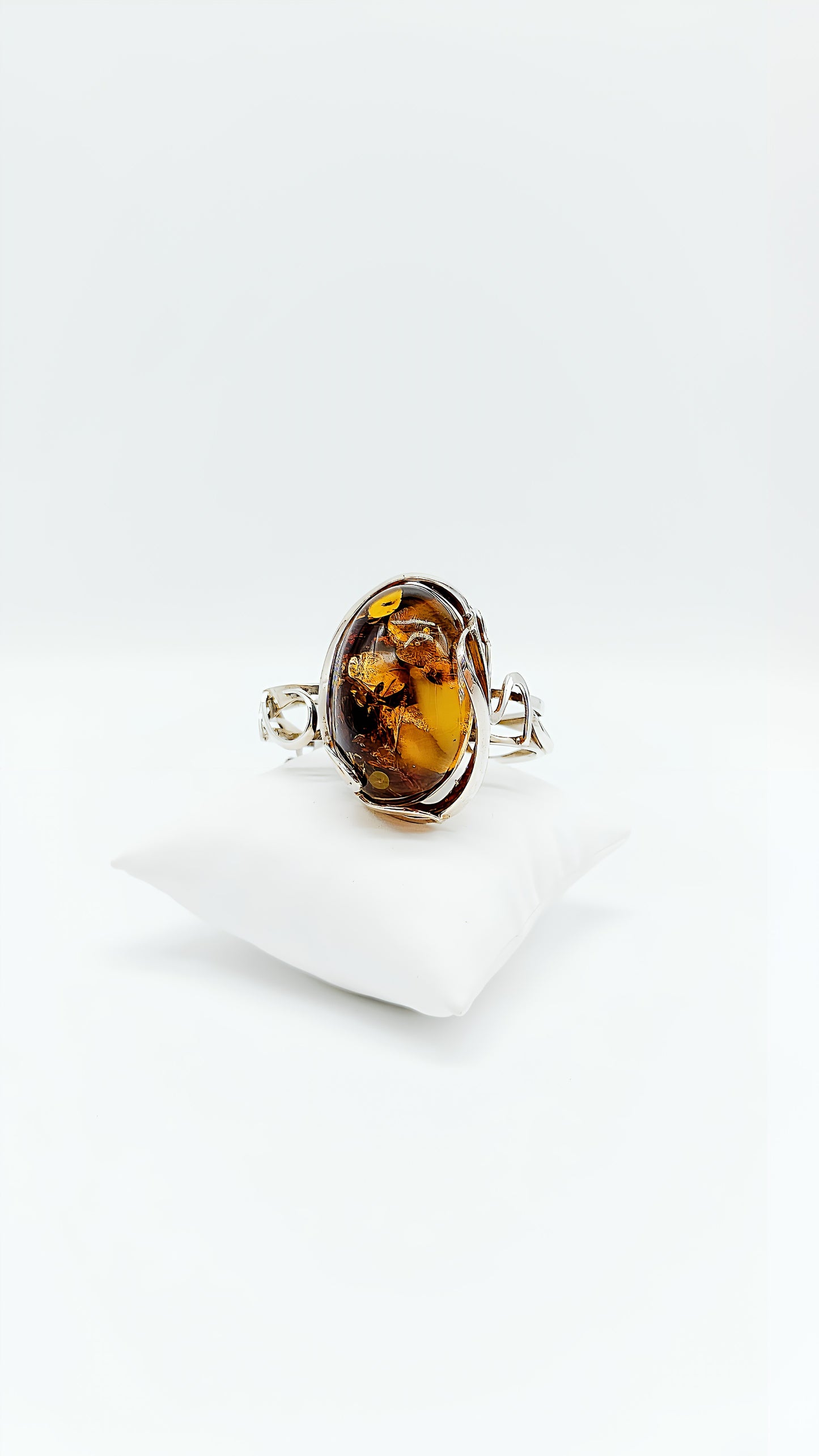 Bernstein-Armspange – Eleganter Silberschmuck für Damen