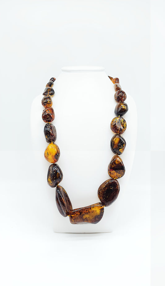 Dark natural amber necklace for style-conscious women