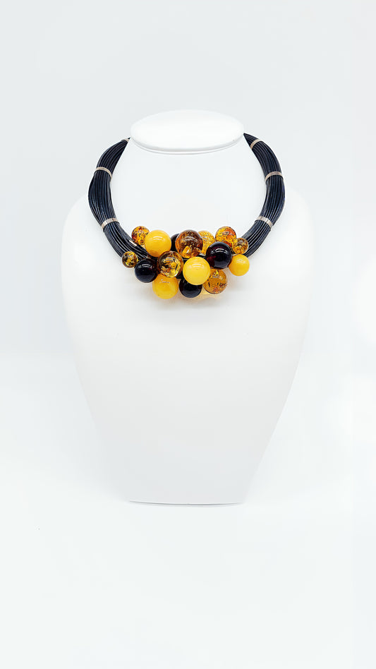 A necklace that enchants – amber in perfection
