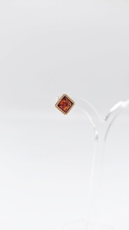 Golden earrings with genuine amber – high-quality & stylish