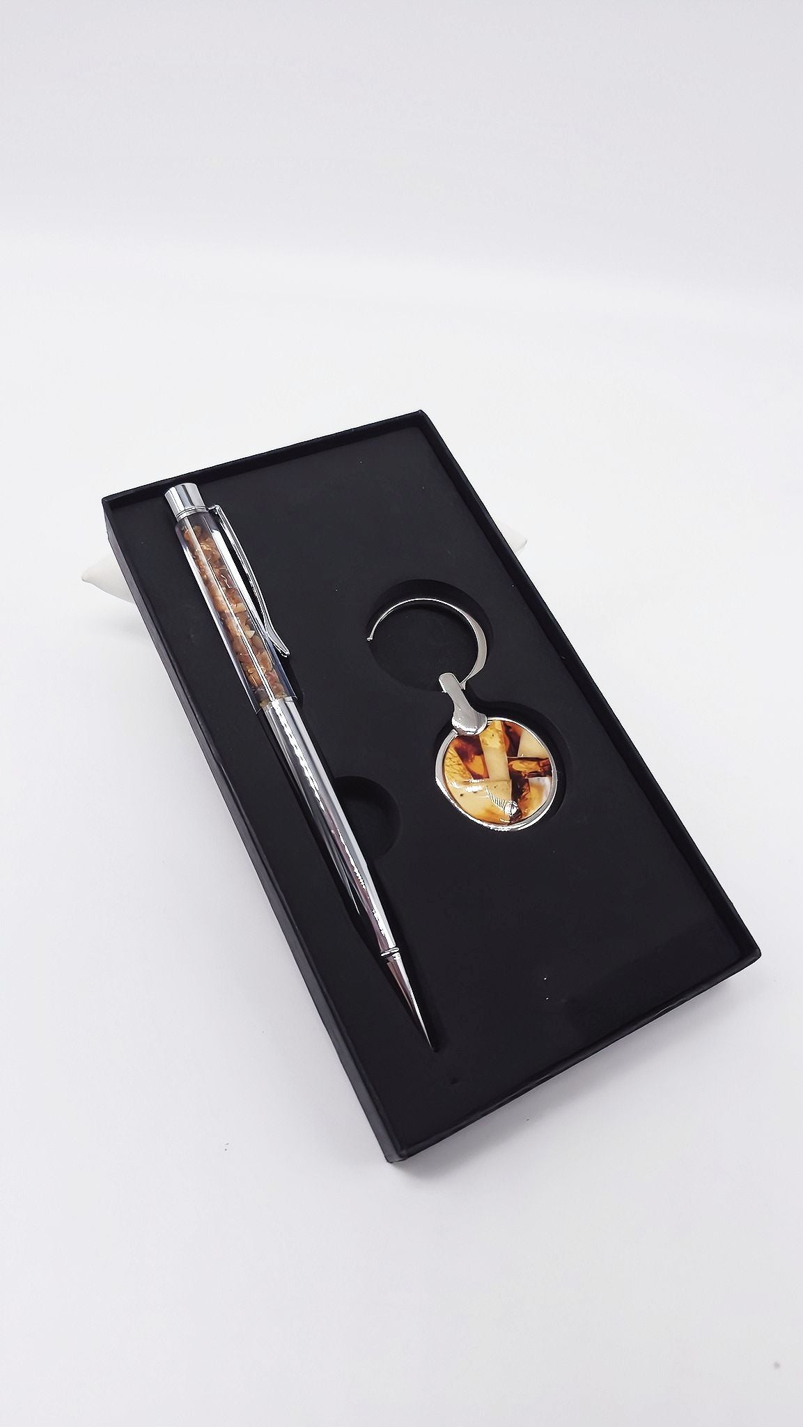 Exklusives Geschenkset: Stift und Schlüsselanhänger aus echtem Bernstein