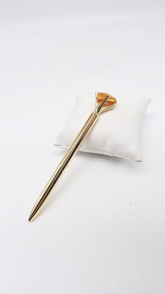 Stylish writing instrument: ballpoint pen with real amber