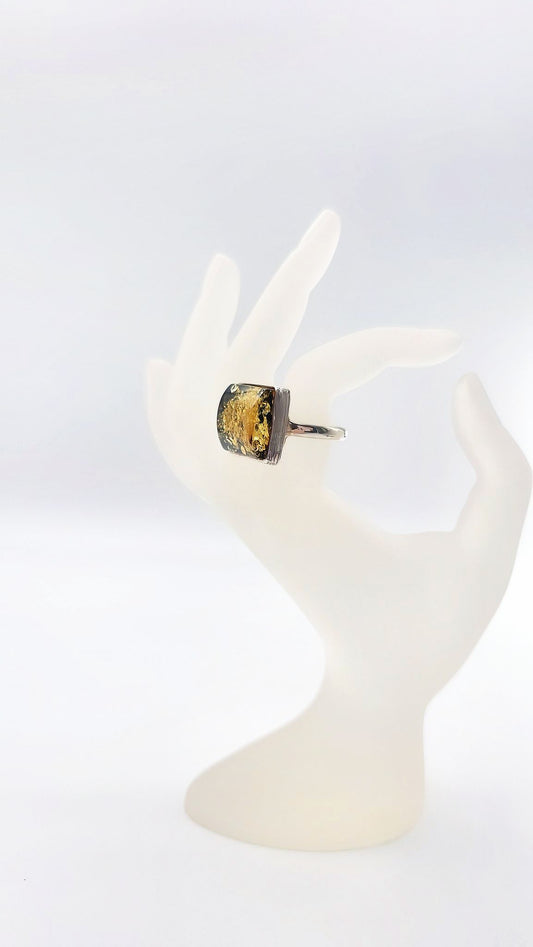 Unique ring with unique amber – nature meets style