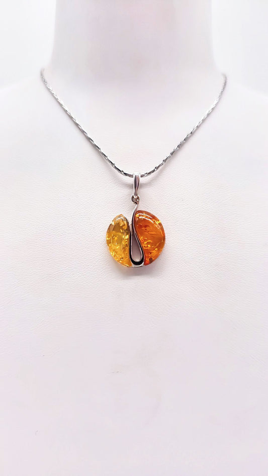 Natural amber pendant with chain – a perfect gift