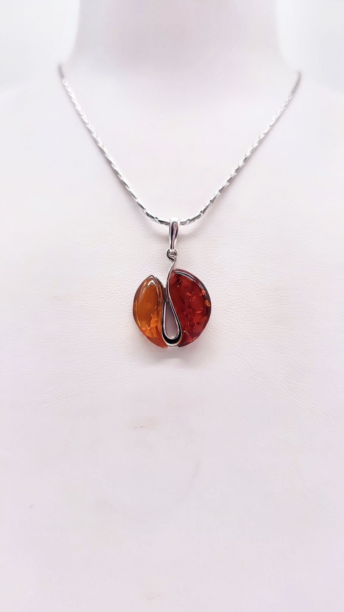 Natural amber pendant with chain – a perfect gift