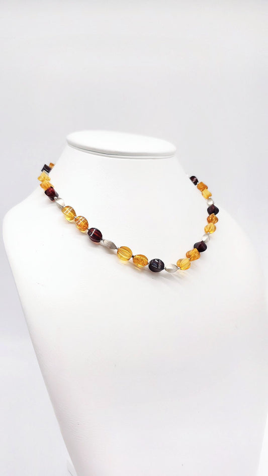 Genuine amber necklace with silver and magnetic clasp