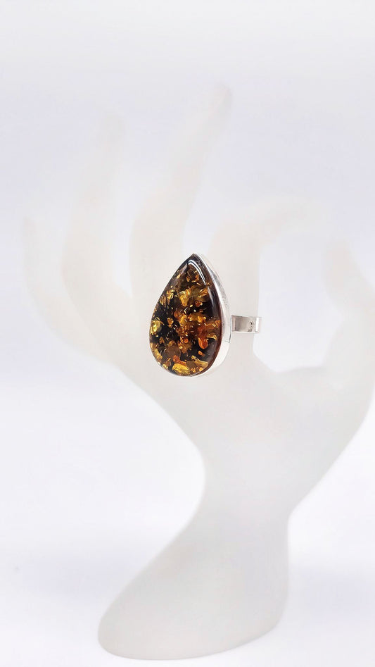 Ladies' ring – genuine amber & fine silver setting