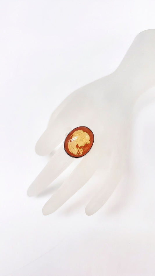 Women's ring – Adjustable & stylish design