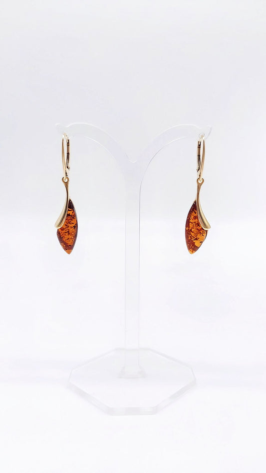 Handmade earrings – amber & gold, timeless design
