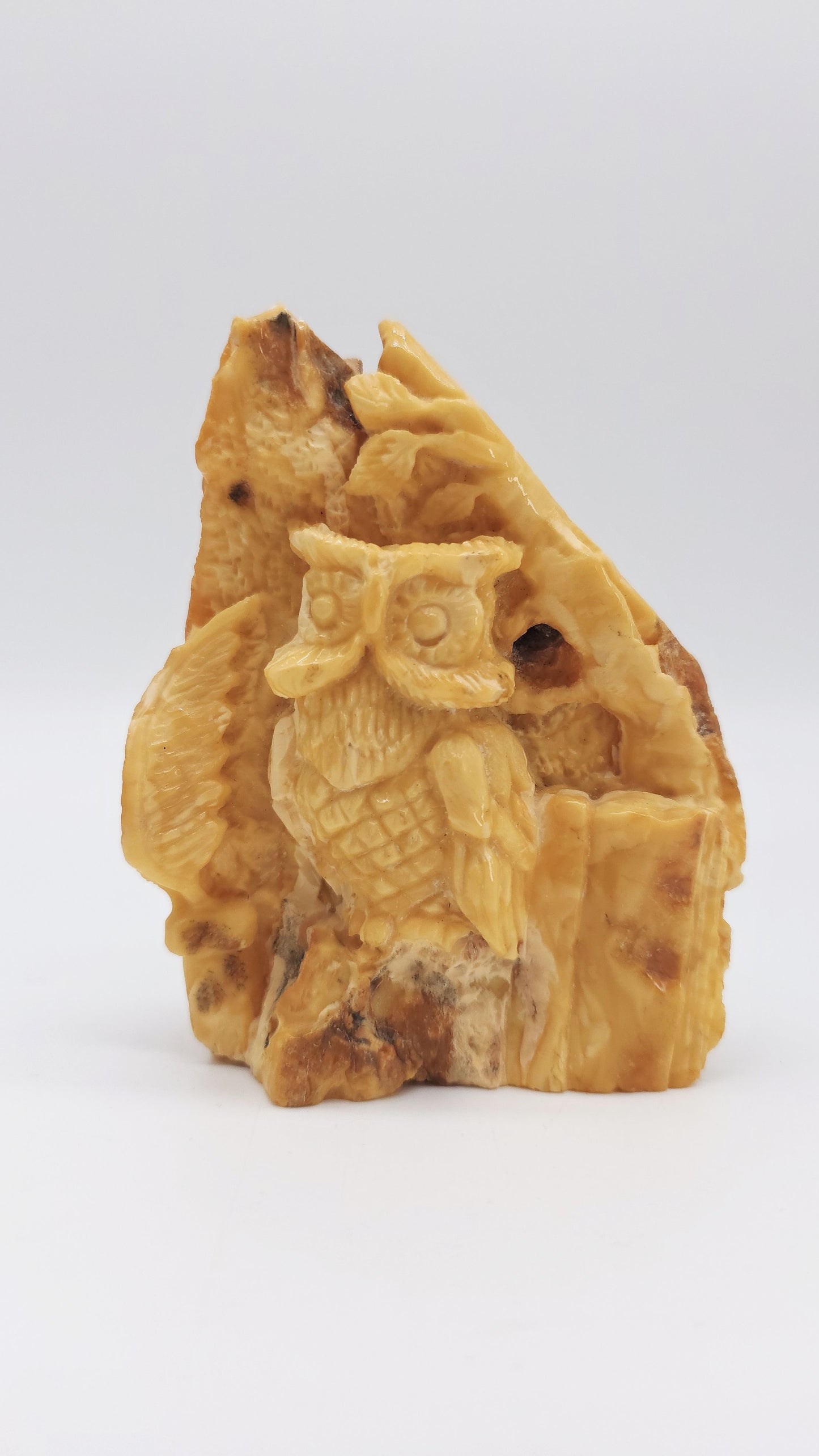 Collectible Amber Owl – High-quality handcraft 11 cm