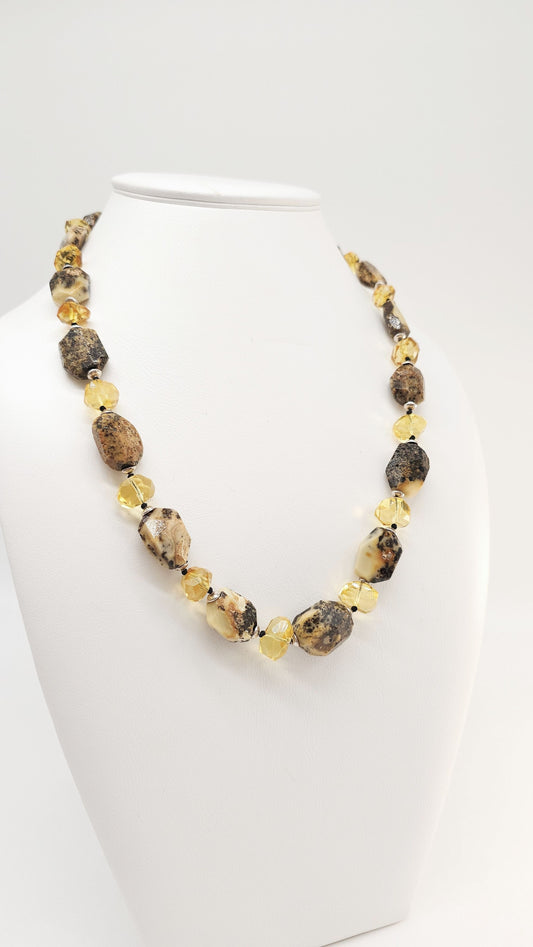 Amber necklace for women – handmade & high quality