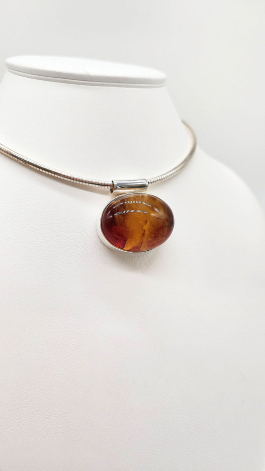 Pendant women – unique piece of jewelry