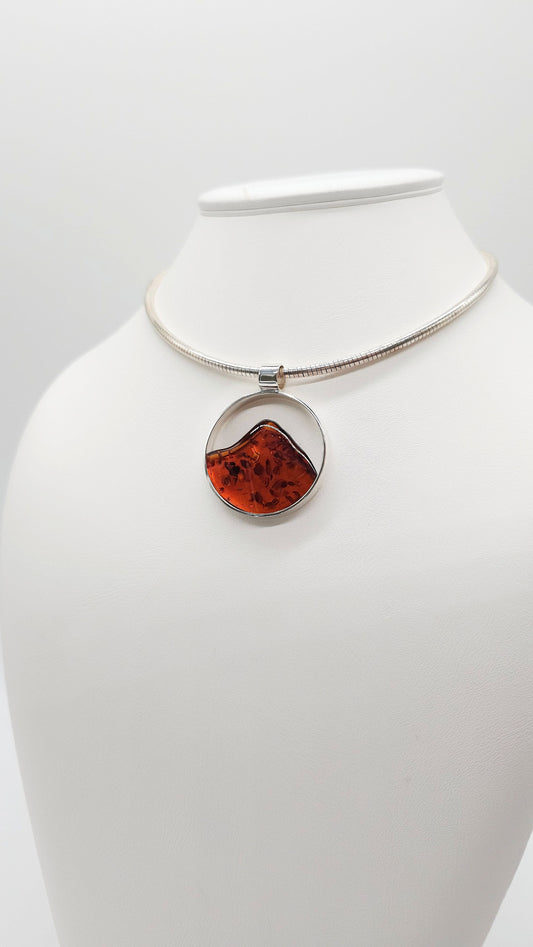 Natural amber pendant modern & elegant