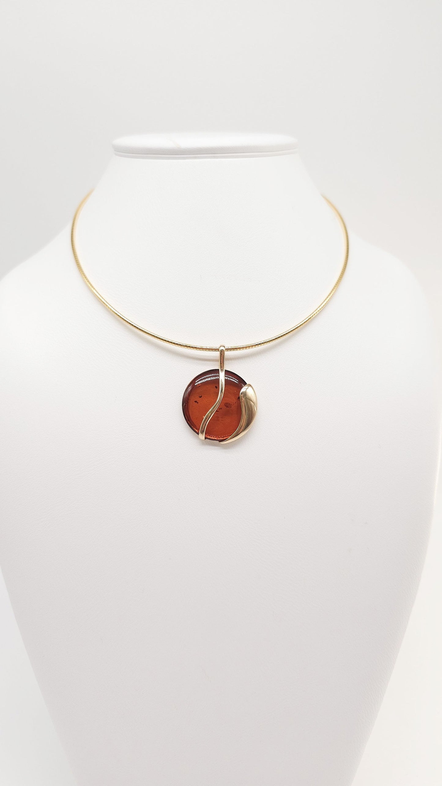 Round pendant amber 925 silver gold-plated