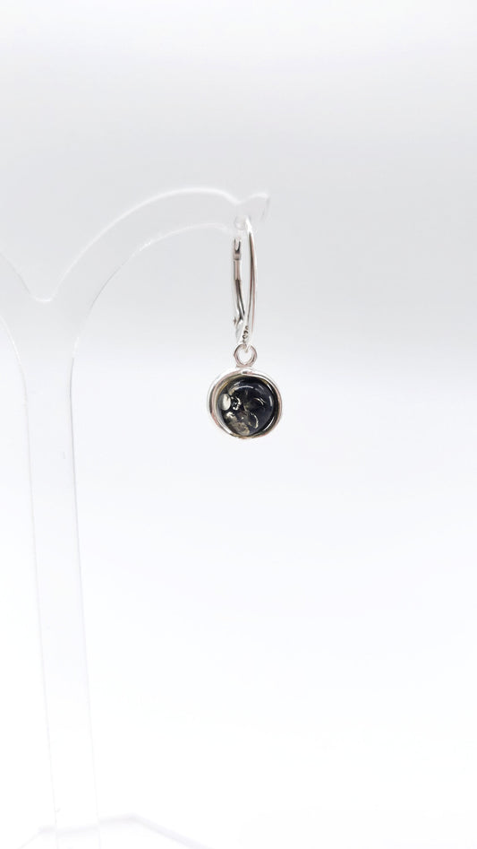 Small amber earrings – 925 silver for subtle elegance
