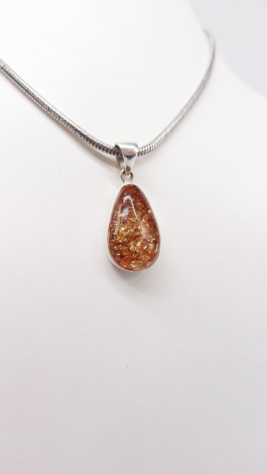 Amber pendant – unique piece in silver