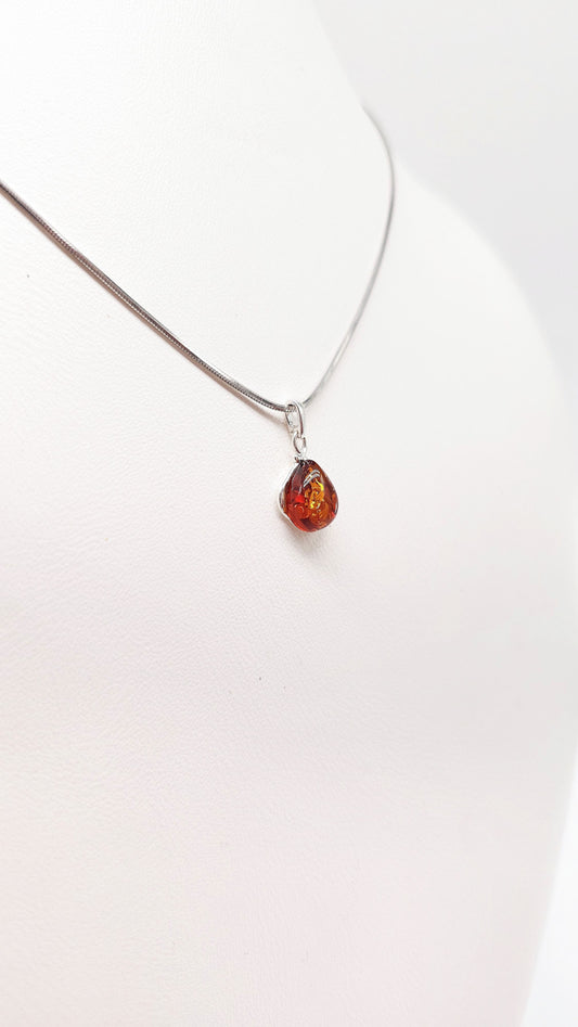Drop pendant with green amber – 925 silver