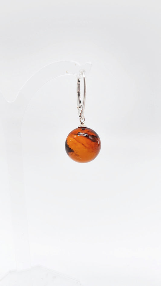 Round amber earrings – high-quality earrings