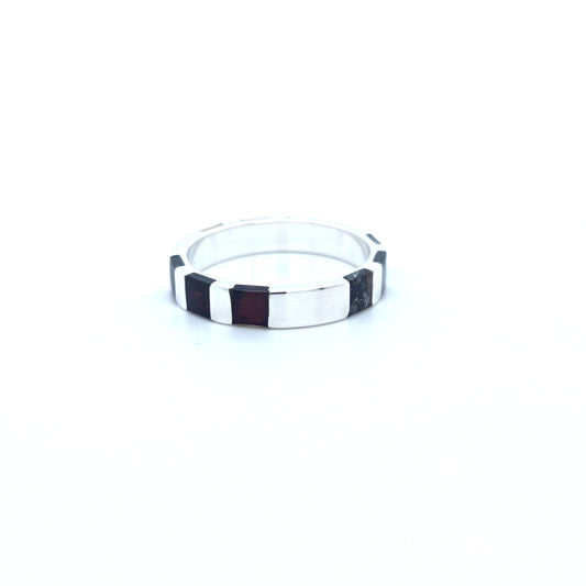 Schmaler Partnerring mit baltischem Bernstein aus 925 Silber