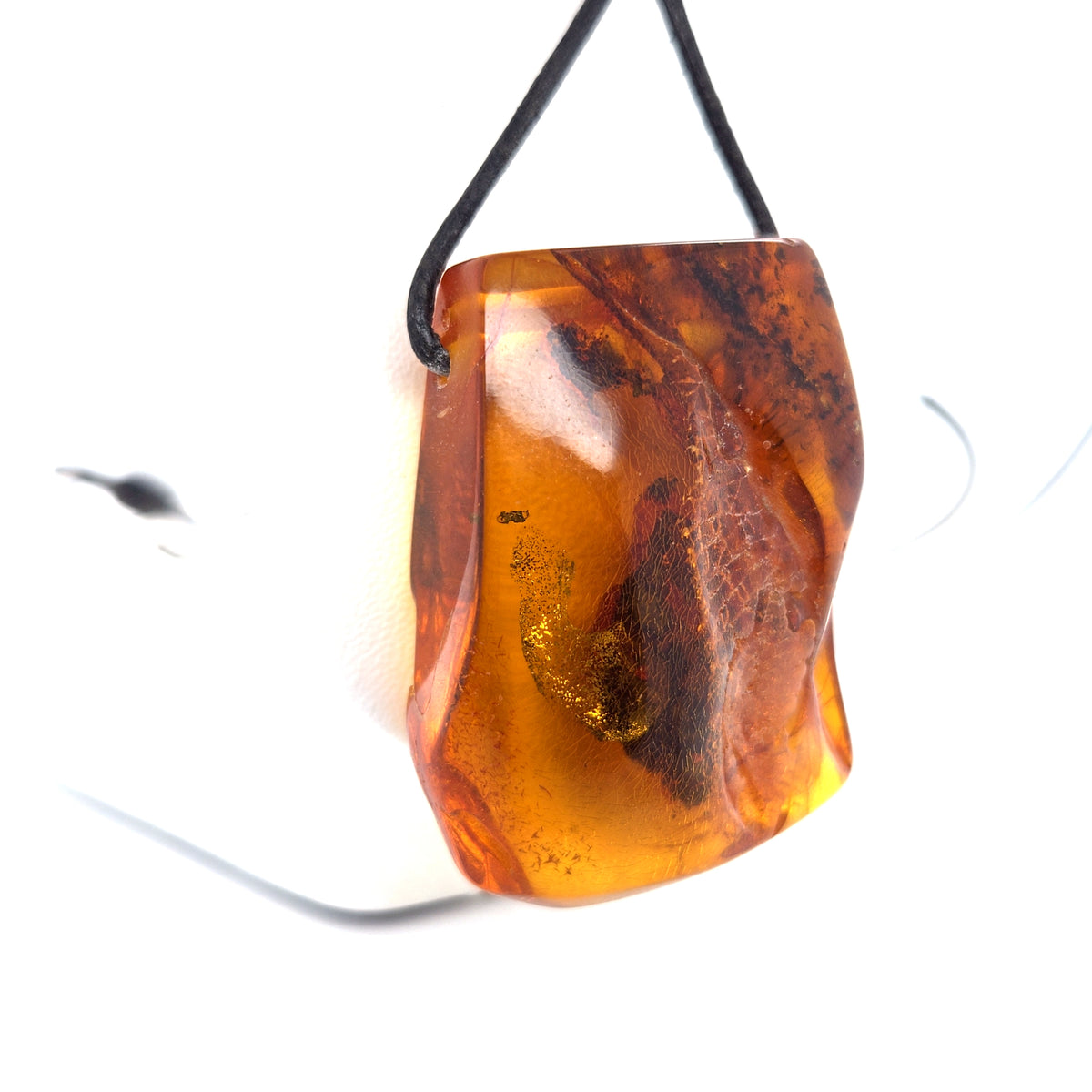 Lederkette mit orangem Bernstein-Anhänger – handgemacht, für Damen & Herren