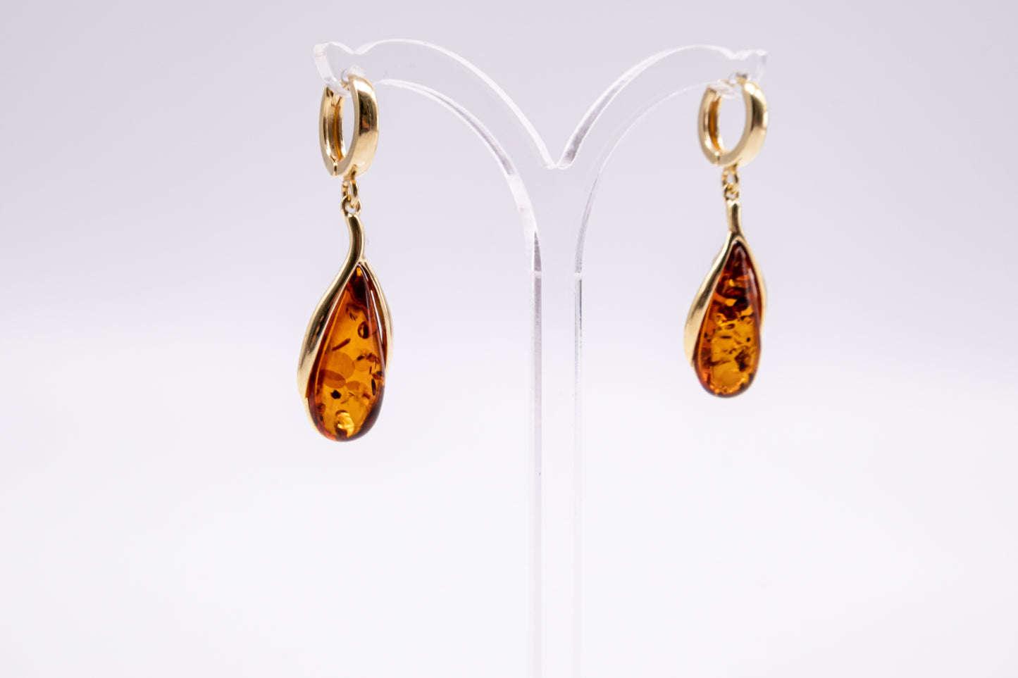 Exclusive gold-plated earrings with amber online