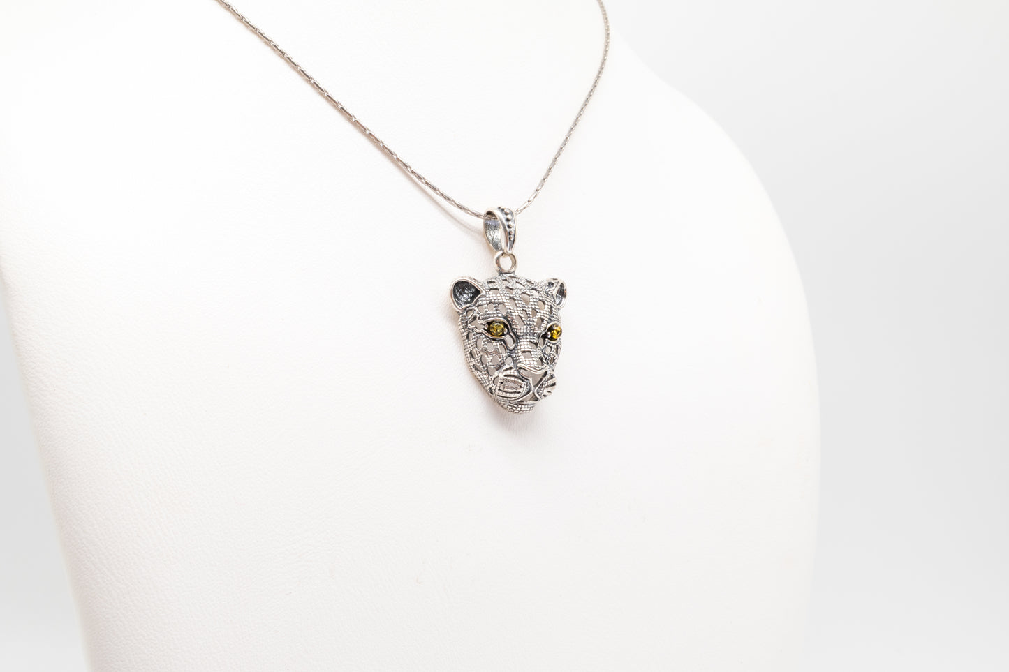 Bernstein Anhänger Leopardkopf – Geschenkidee
