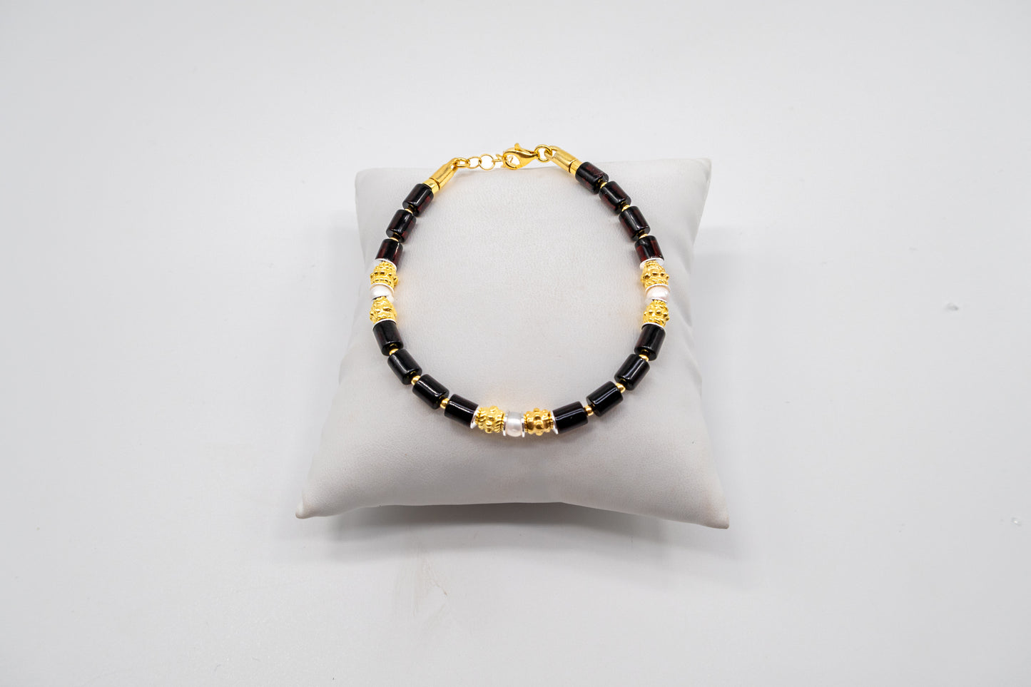 Women's bracelet gold-plated amber & sea pearls