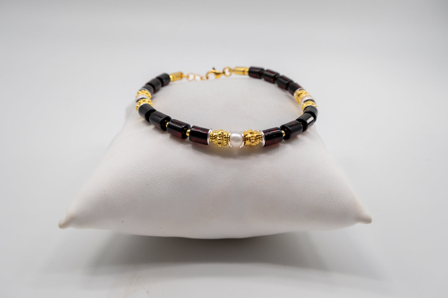Women's bracelet gold-plated amber & sea pearls
