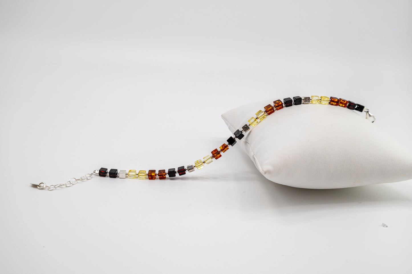 Silberarmband mit buntem Bernstein online kaufen