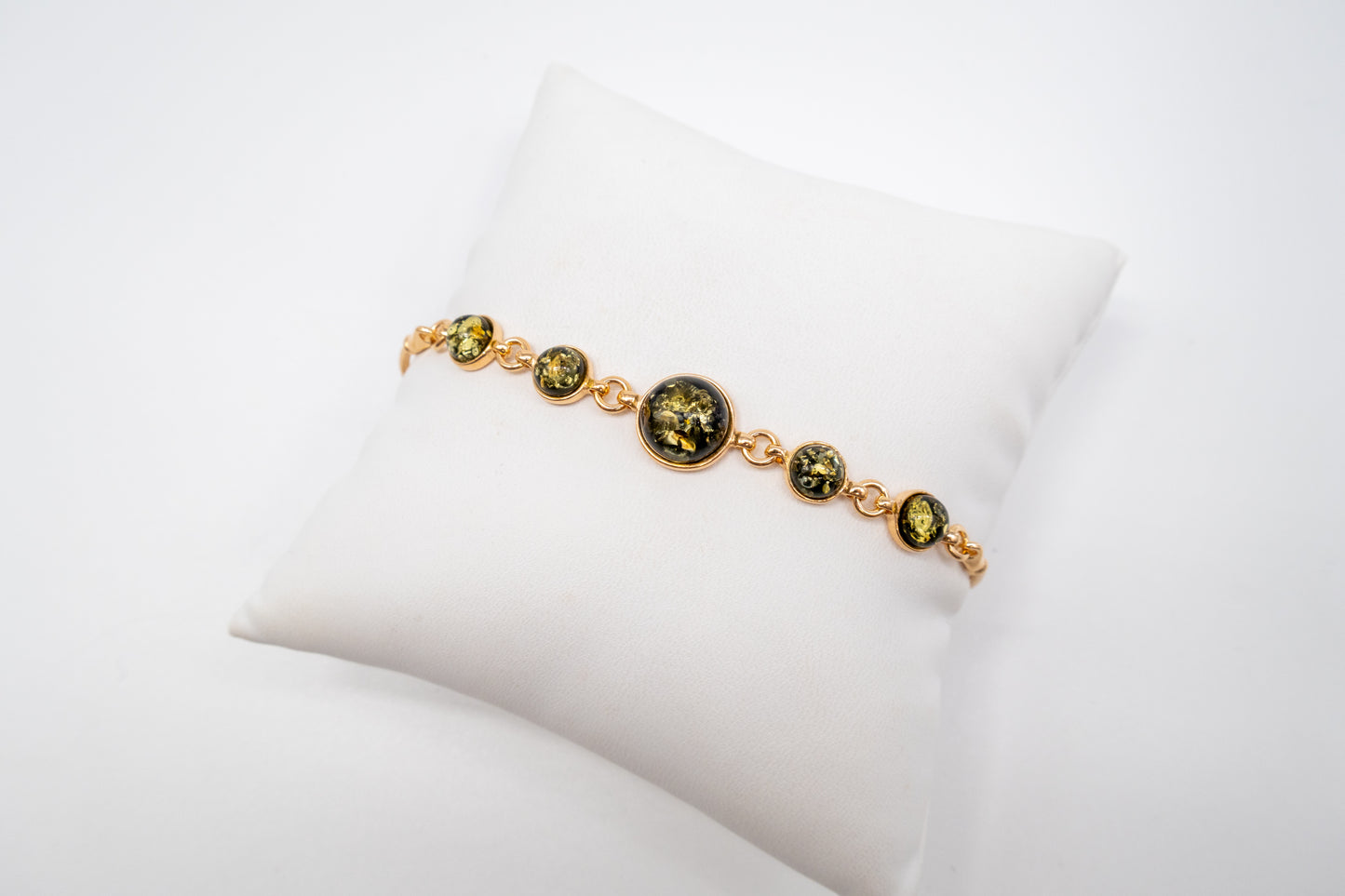Women's bracelet gold-plated with natural amber