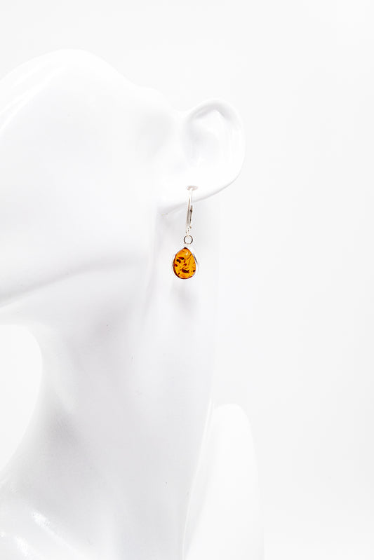 Drop-shaped amber earrings 3 cm