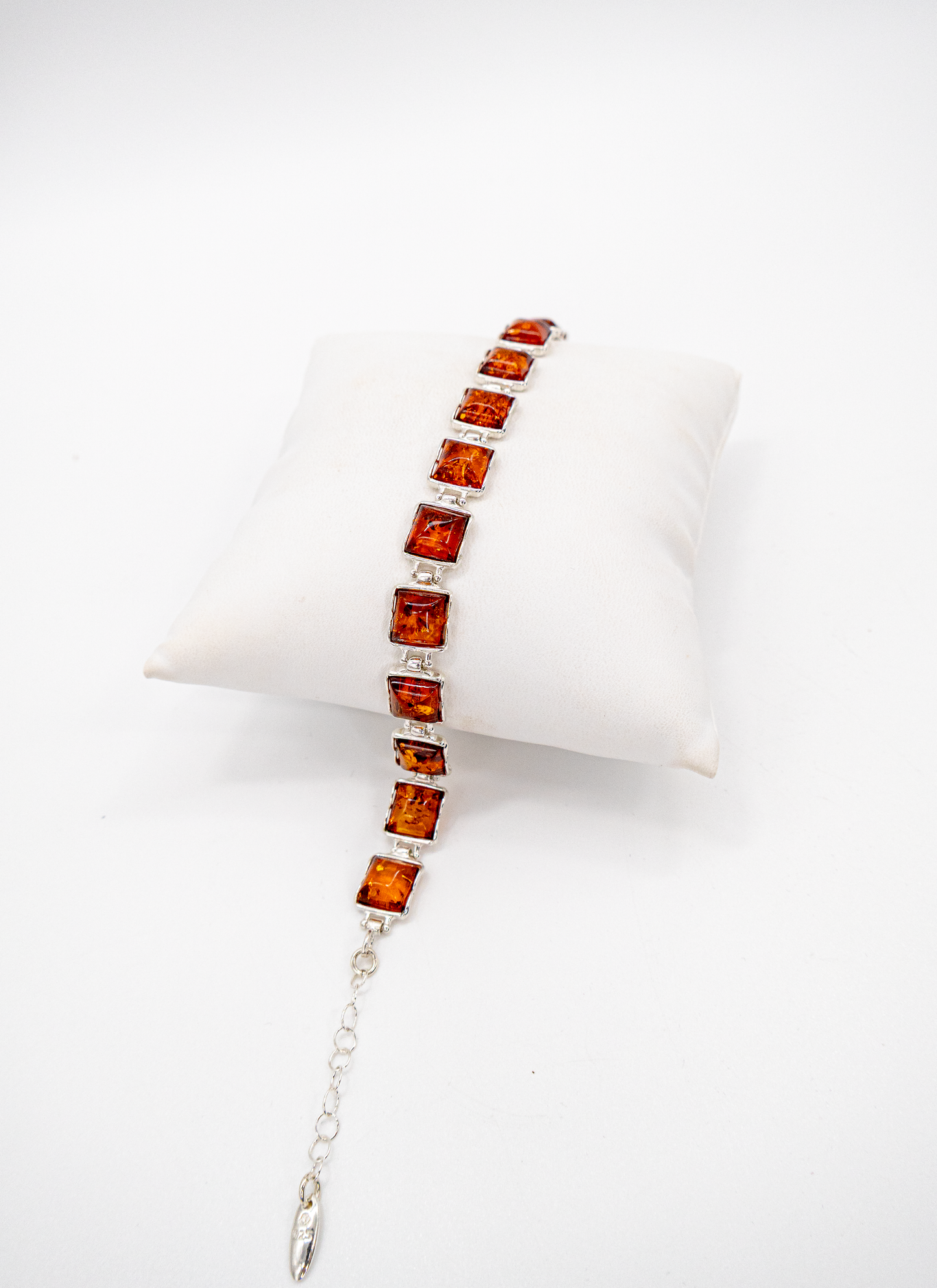 Armband mit Cognac-Bernstein in Silberfassung