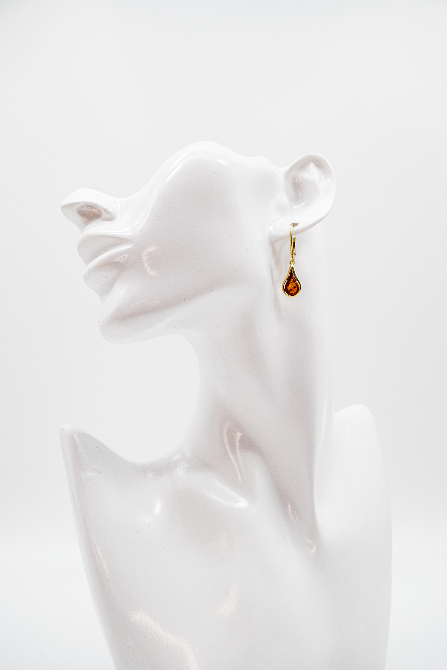 Drop Earrings Amber – Gold-Plated Elegance