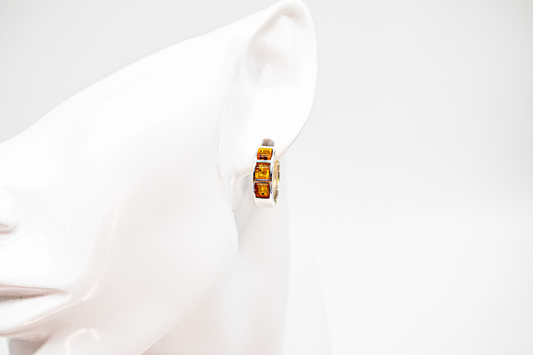 Everyday amber earrings – 2 cm length