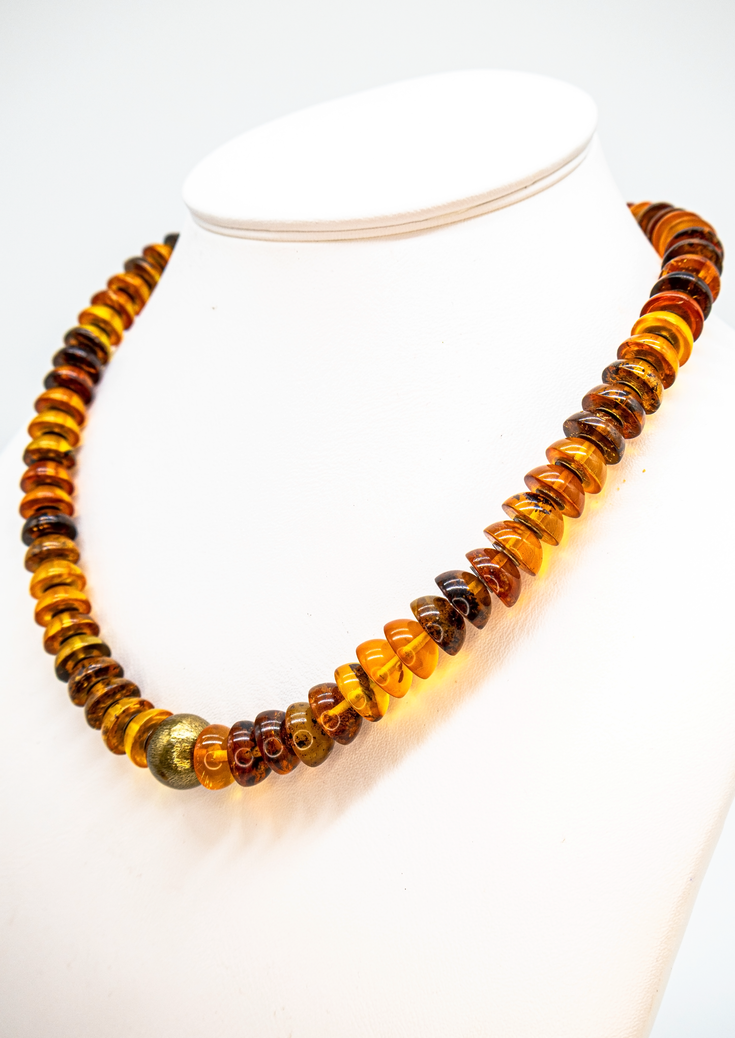 Unikat Kette aus Bernstein – elegantes Collier online