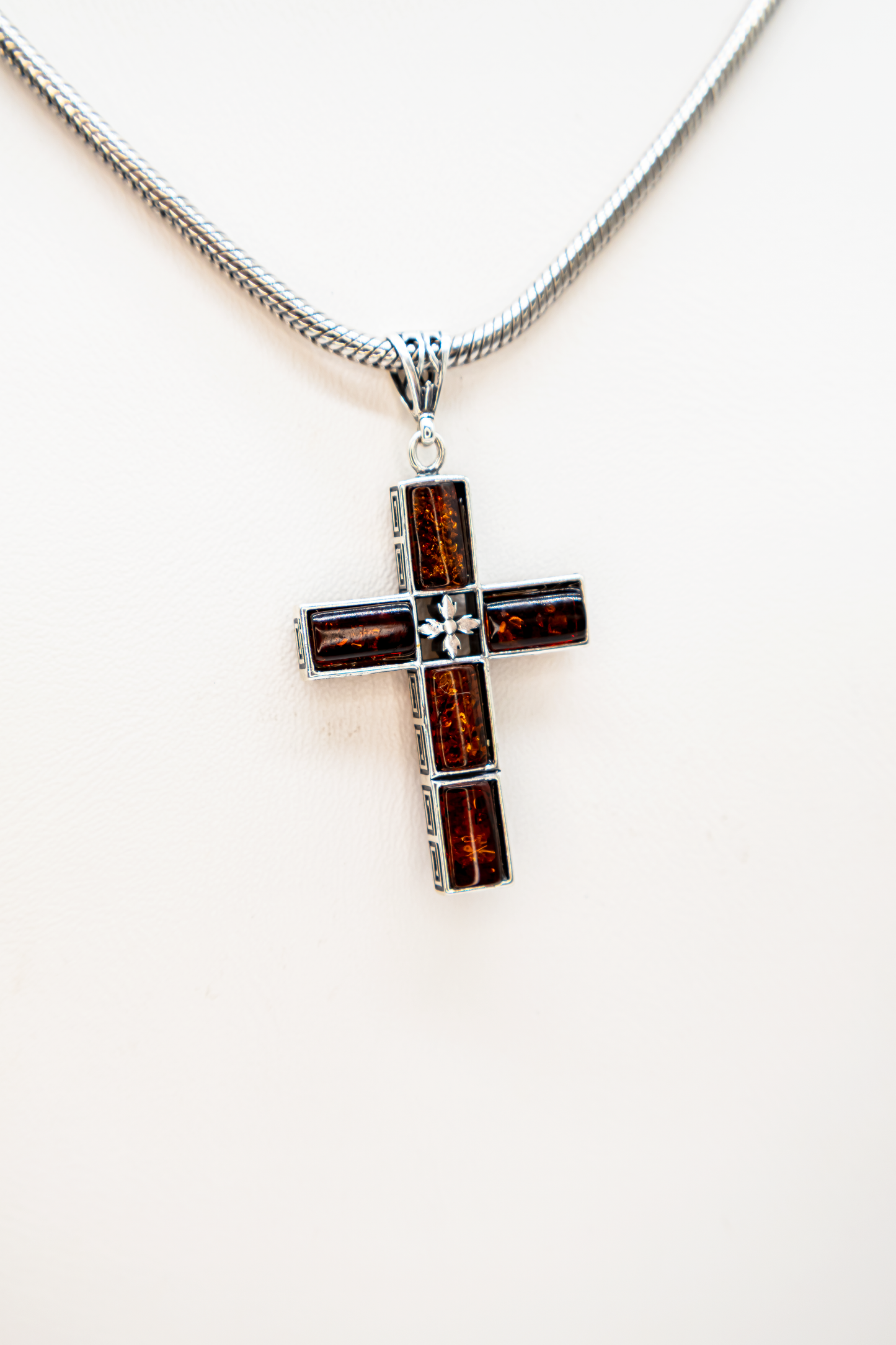 Unisex Kreuz Anhänger Silber mit Bernstein