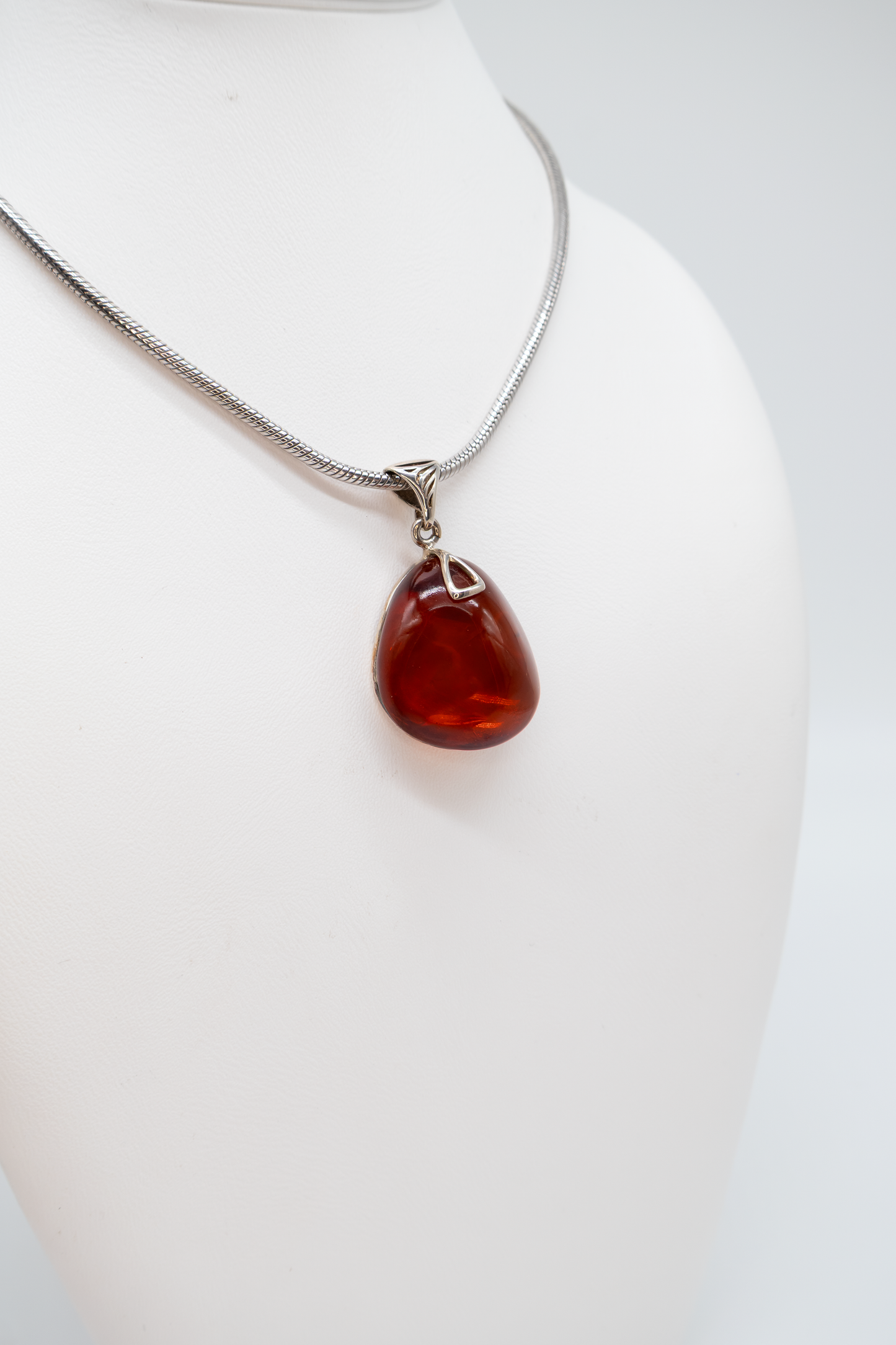 Schmuck Unikat Bernstein – handgefertigt & einzigartig