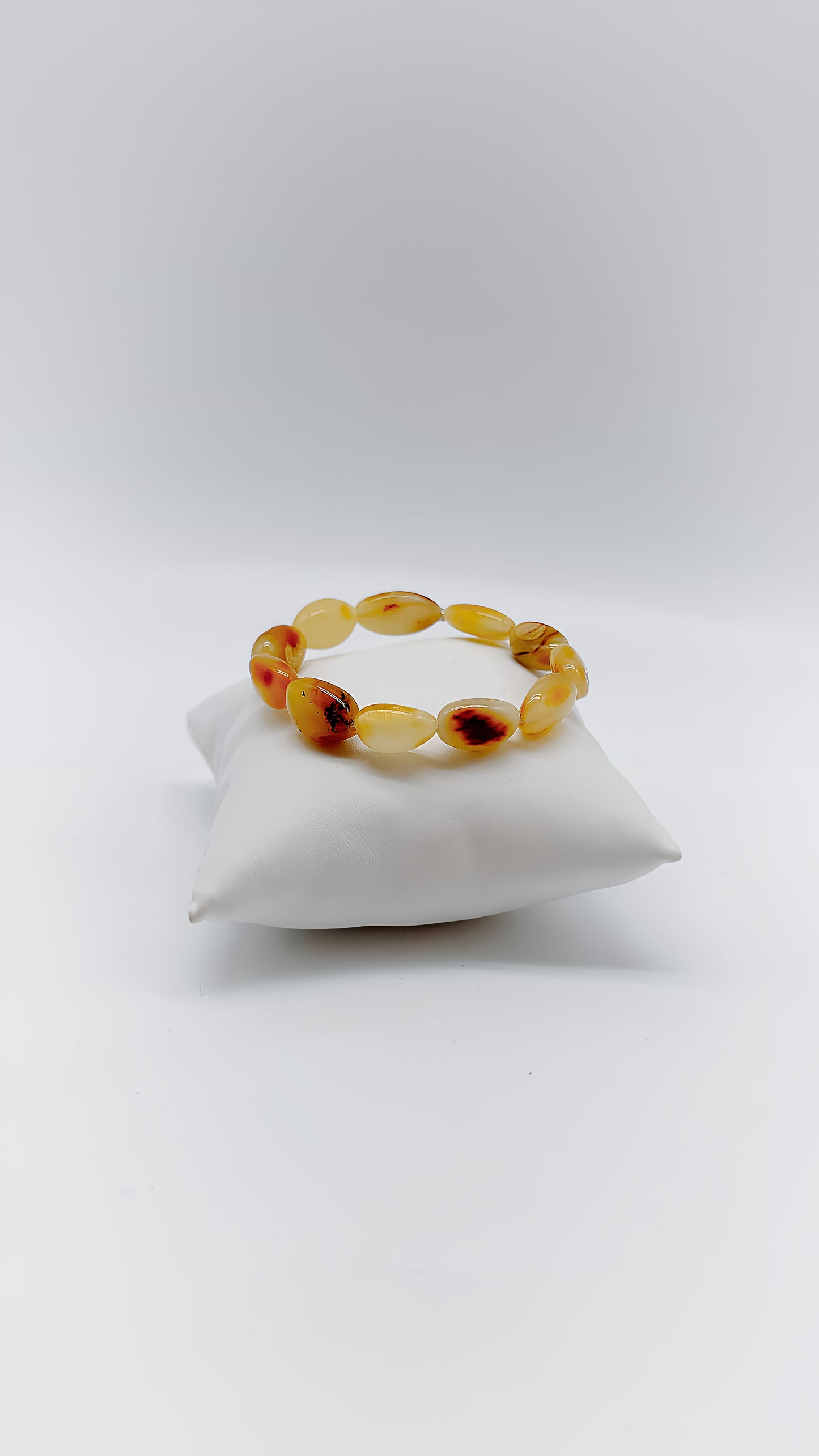 Amber Light: Eleganz in Gelb