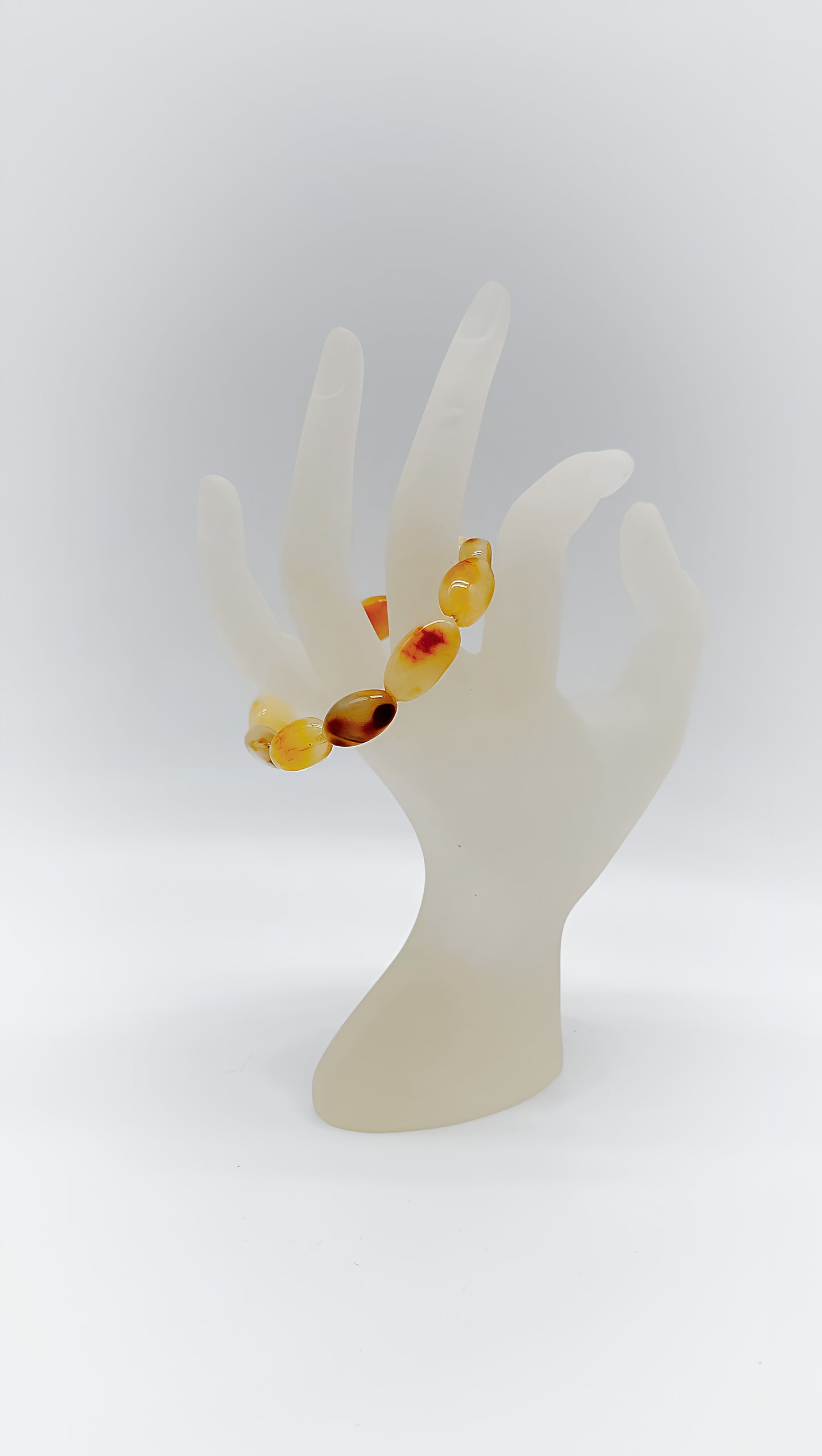 Amber Light: Eleganz in Gelb