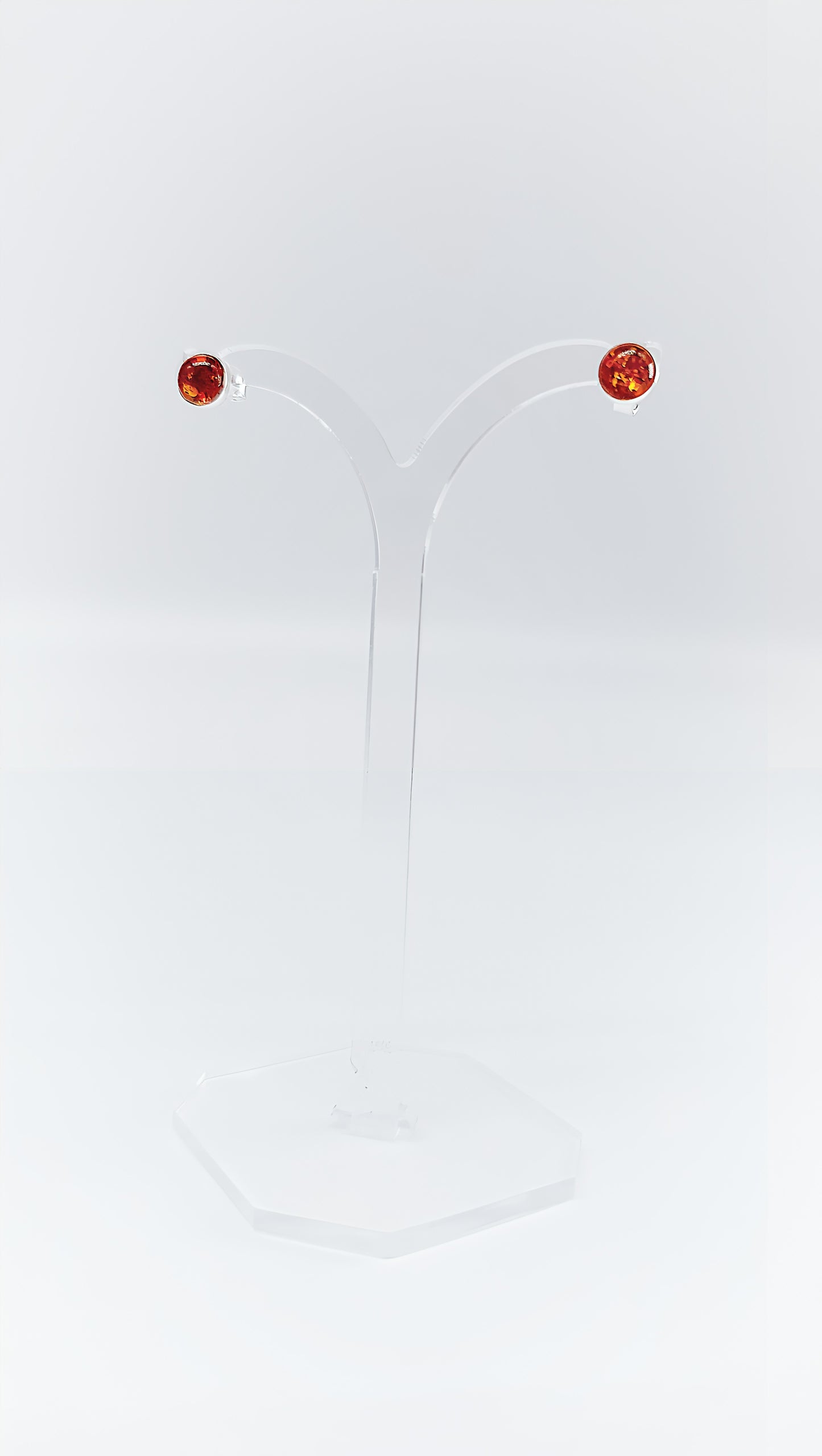Elegance meets nature: Amber earrings